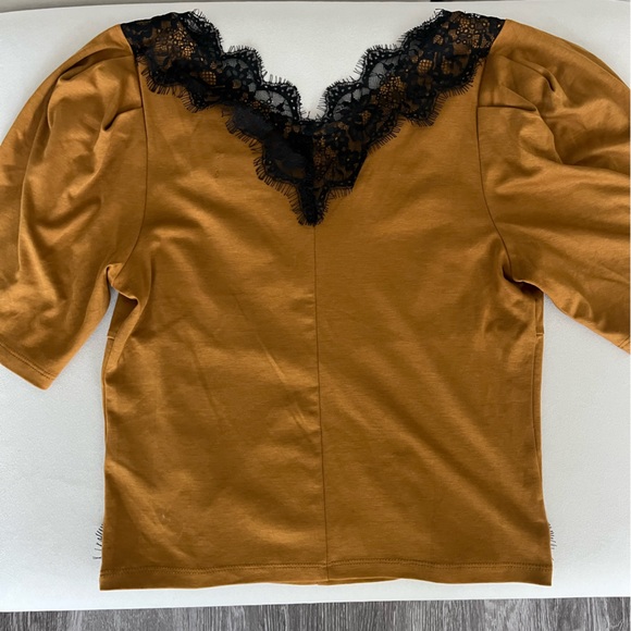 By Anthropologie lace-trimmed tee - Picture 4 of 11